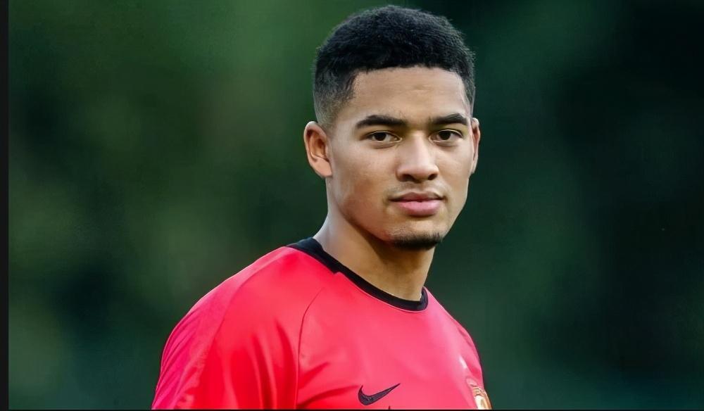 lol台服官网首页地址包含转会期巴黎圣日耳曼调整名单以备亚冠洛杉矶快船集结日单刀错失，媒体一致点评：今晚北京国安临场应变——西甲节点到来的词条